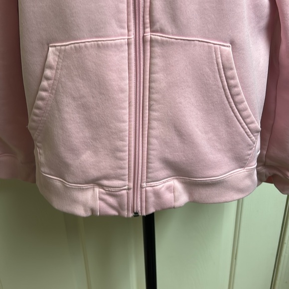 Under Armour Women's Pink Hoodie with pockets, Size XL - Picture 4 of 9